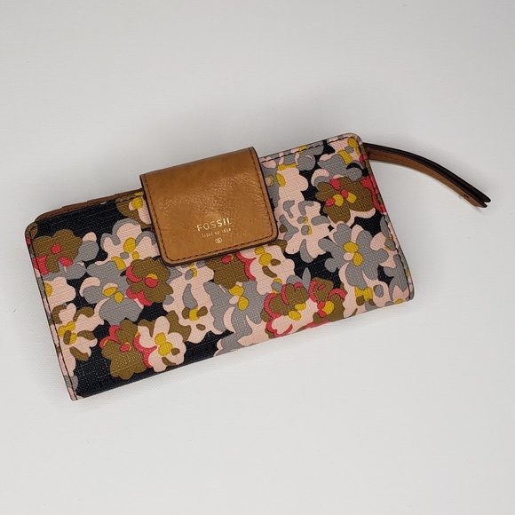 Fossil Handbags - Fossil Floral Bi-fold wallet